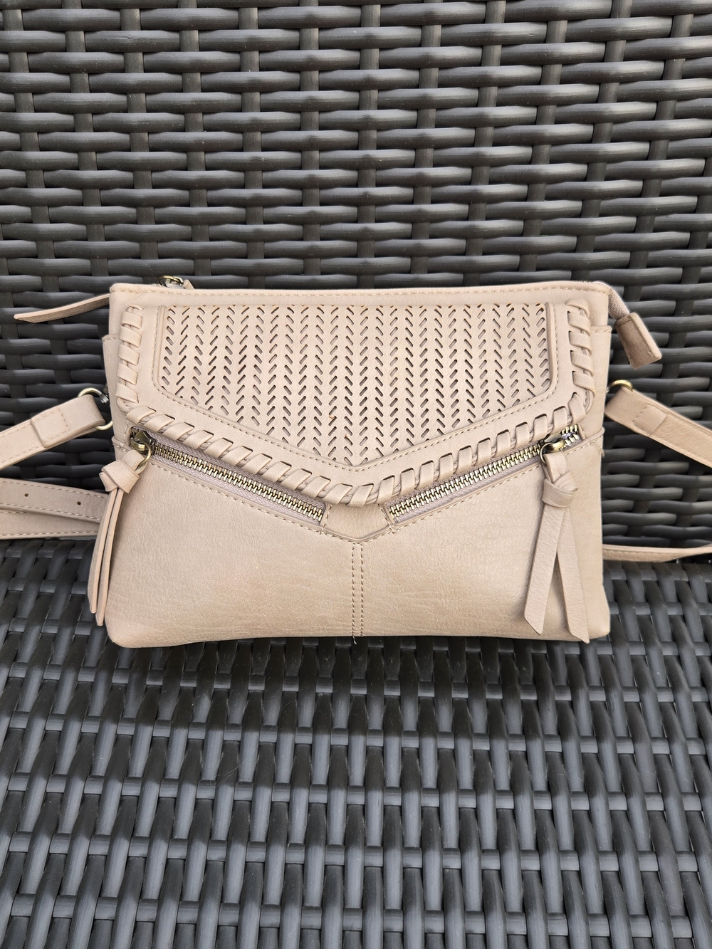 MADISON WEST Crossbody Bag Purse Woven Style Faux Leather Snap Front 10 X 8